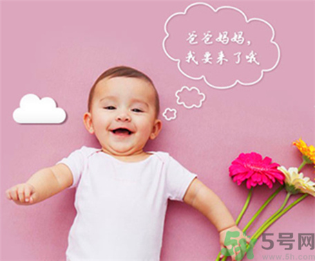 广州供卵中心,孕妈做四维彩超，胎儿偷比手势，